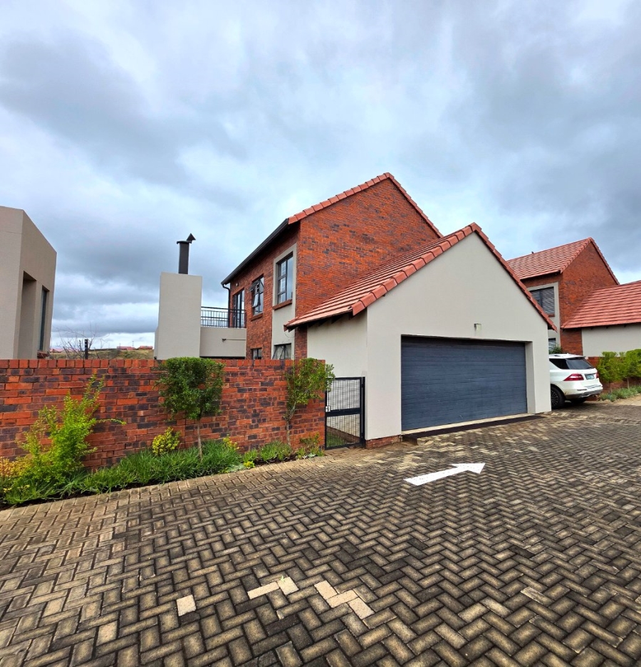 3 Bedroom Property for Sale in Wild Olive Estate Free State